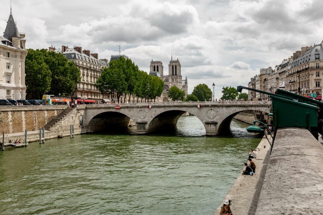 Love Nest In Saint-Michel Paris Exterior photo