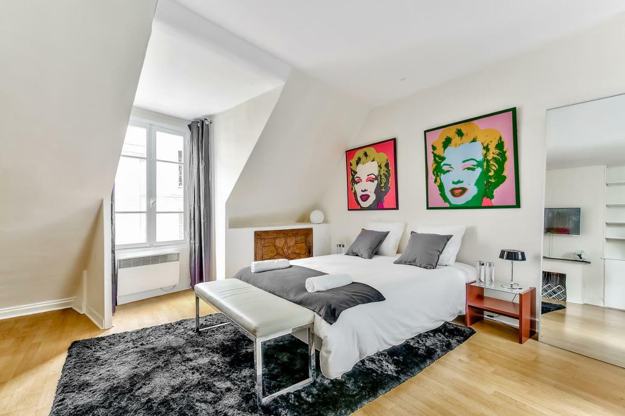 Love Nest In Saint-Michel Paris Exterior photo